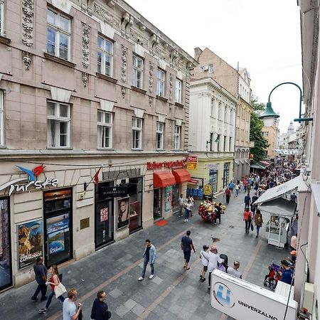 East-West Apartment Сараево Екстериор снимка